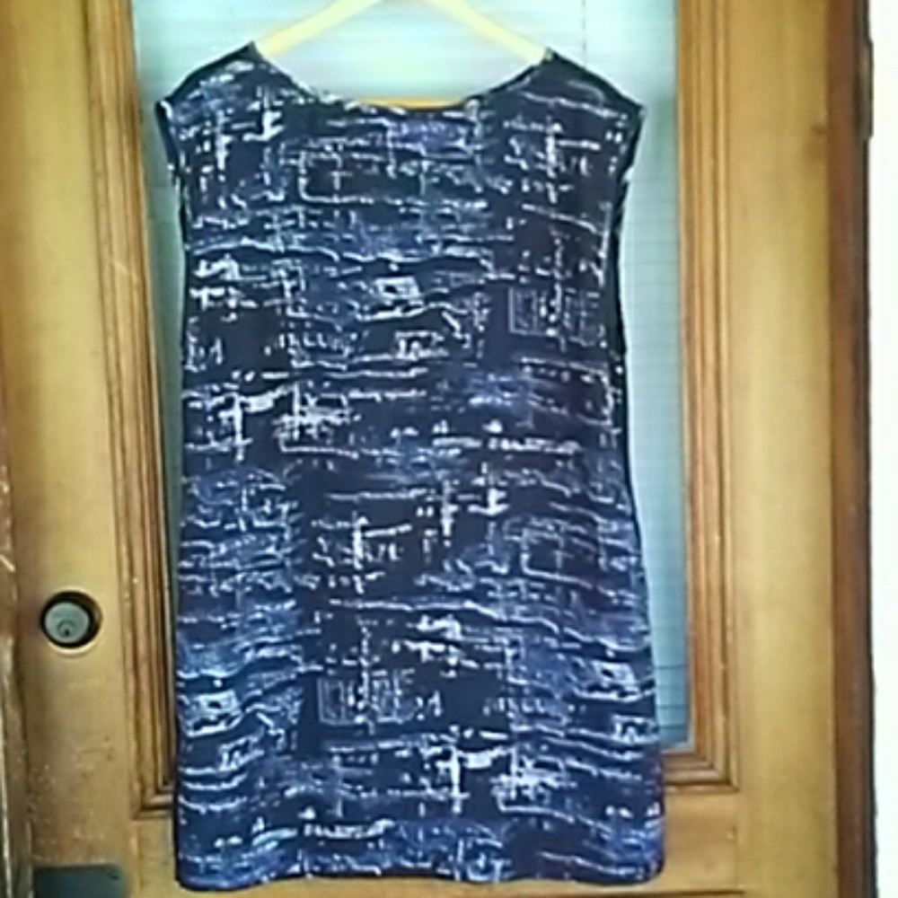 BB Dakota Blue Geometric Print mini Dress with Pockets